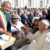 Consegnato a Papa Francesco il sale dolce di Cervia
