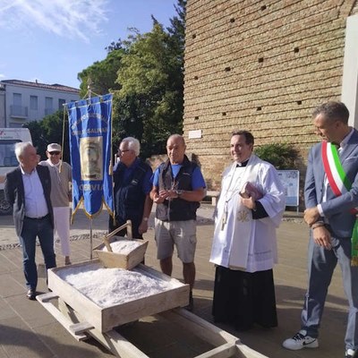 Il Sale di Cervia al Papa. Partiti i pellegrini alla volta di Roma